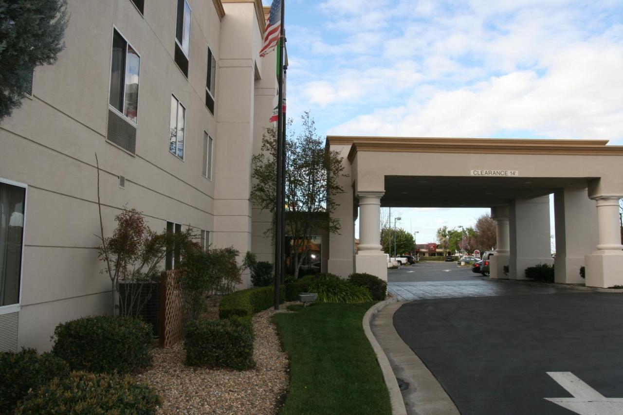 Holiday Inn Express Stockton Southeast By Ihg Exterior foto